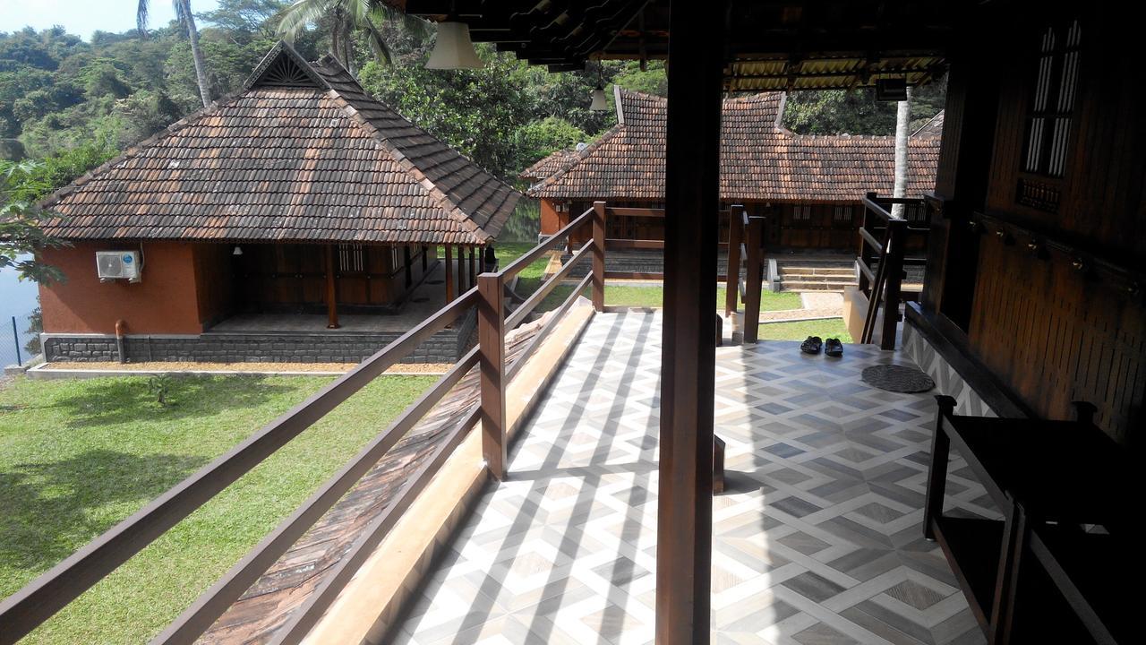 7Th Heaven Resorts Kochi Exterior photo